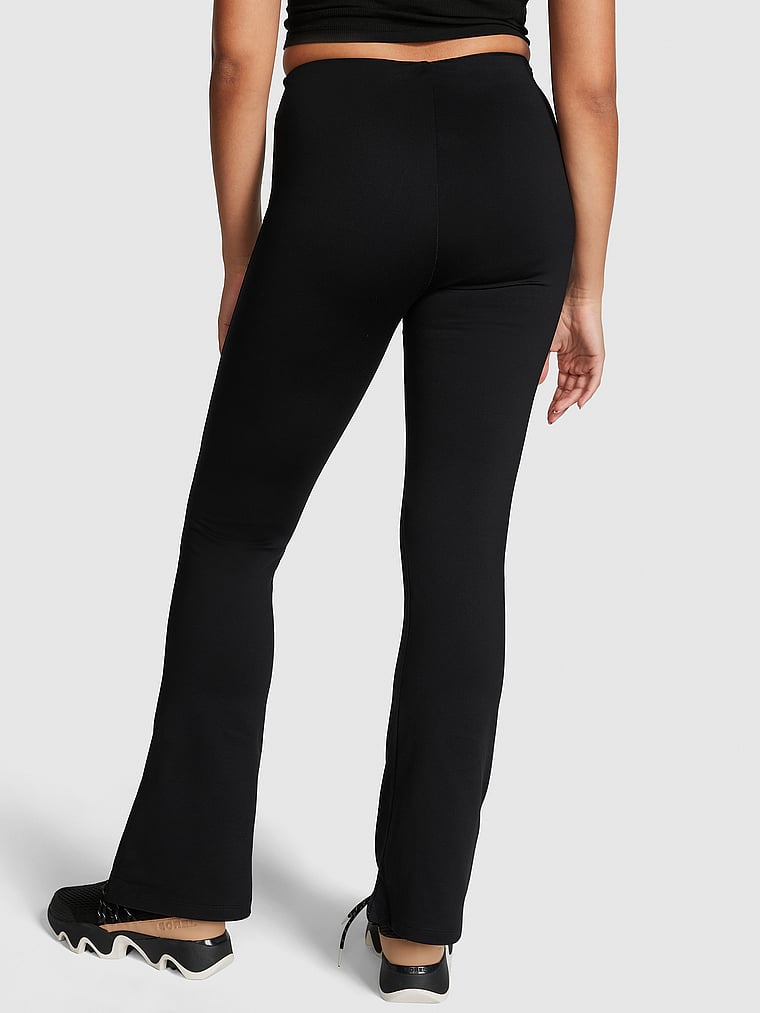 PINK Winter Flare Leggings, Pure Black, onModelBack, 2 of 4 Isabella is 5'9" or 175cm and wears Medium