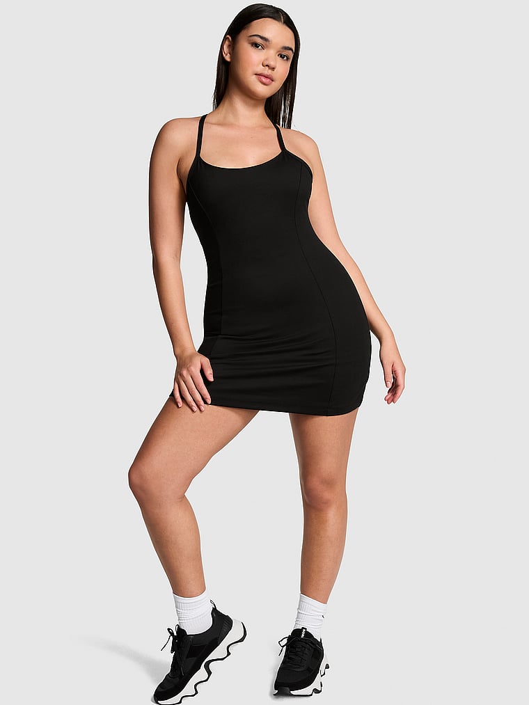 PINK Ultimate Active Kleid, onModelFront, 1 of 3