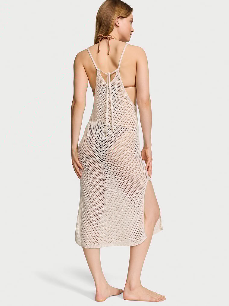 Victoria's Secret, Victoria's Secret Swim Beachwear Strandkleid mit Häkeldesign, Natur, onModelBack, 2 of 5 Lotta ist 5'10" oder 178cm und trägt 34B oder S