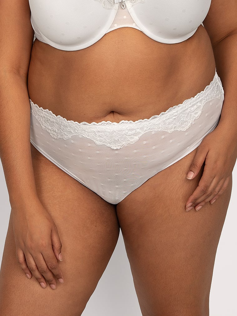Victoria's Secret, Curvy Couture Sheer Whisper Slip mit hohem Bund, Weiß, onModelFront, 1 of 3