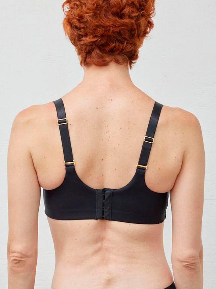 Victoria's Secret, AnaOno Carrie BH mit geformten Körbchen und Taschen, onModelBack, 2 of 5