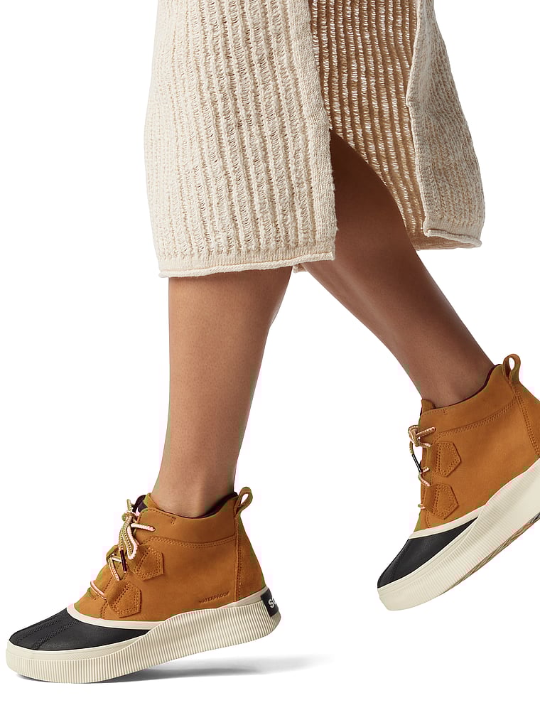 Sorel Out N About IV Klassische Stiefel, onModelBack, 2 of 2