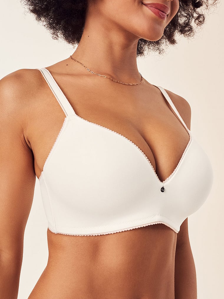Victoria's Secret, Adore Me Jeanette Halbschalen-BH, onModelSide, 3 of 4