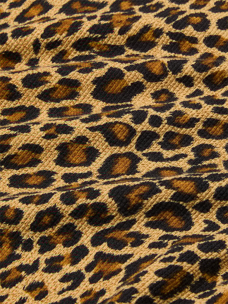 Victoria's Secret, Victoria's Secret Thermo-Schlafshirt, NEU: GLAMOUR LEO, detail, 4 of 4