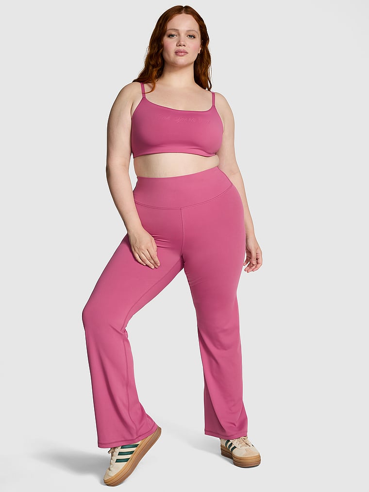 PINK Relay Ausgestellte Leggings, Midnight Mauve, onModelFront, 1 of 3 Finley  ist 5'9" oder 175cm und trägt L