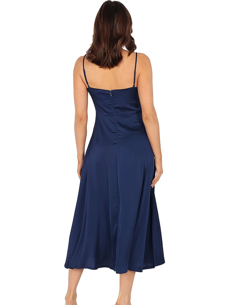 Victoria's Secret, Petal & Pup Ariel Kleid, onModelBack, 2 of 3