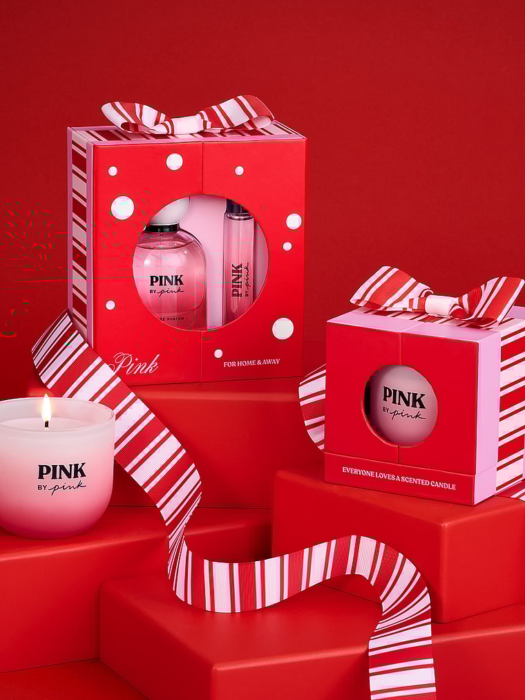 Victoria's Secret, Feine Düfte Pink by PINK Duftkerze in Limited Edition, onModelFront, 1 of 3