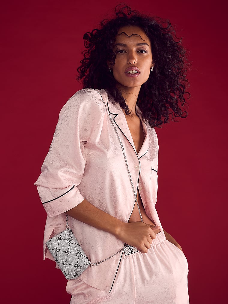 Victoria's Secret, Victoria's Secret Kleine Umhängetasche, onModelSide, 3 of 4