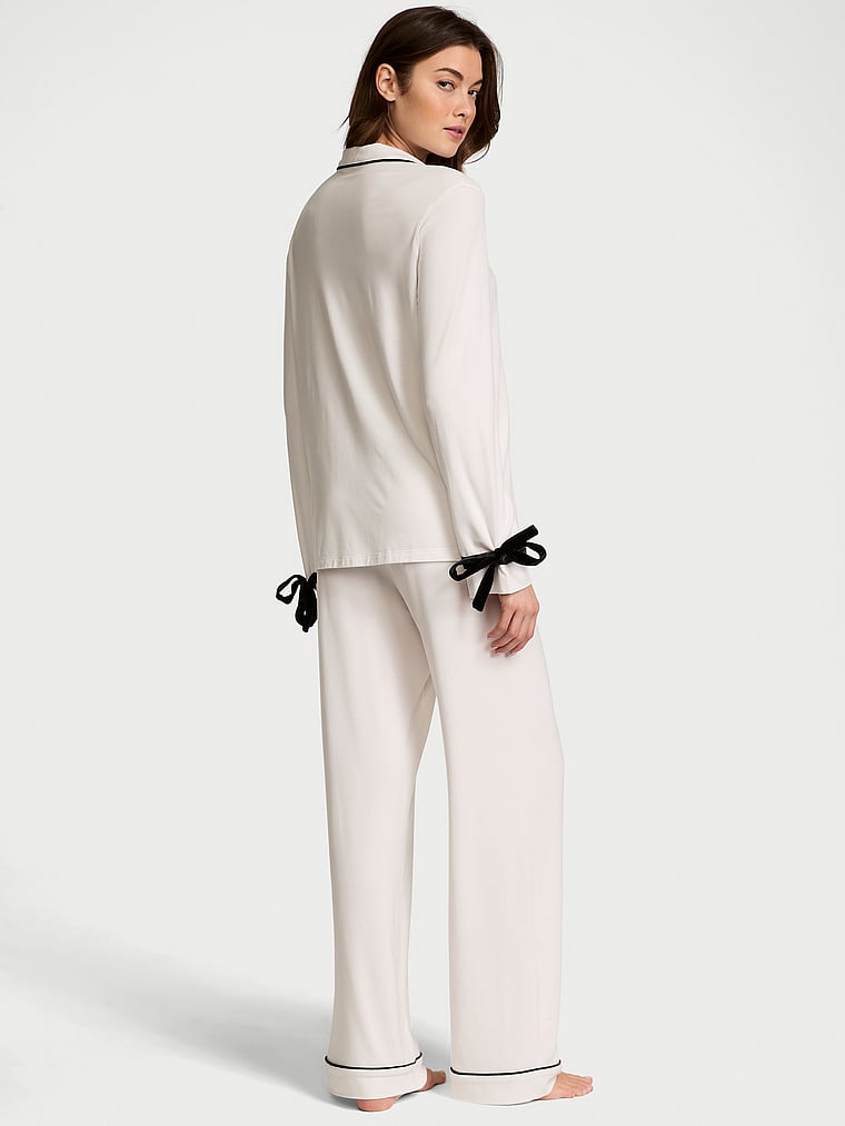 Victoria's Secret, Victoria's Secret Langer Pyjama aus Modal mit weichem Samtbesatz, KOKOSWEISS, detail, 4 of 4
