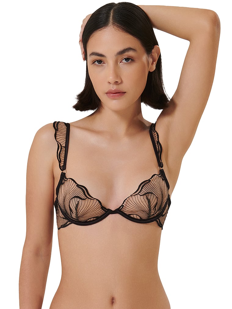 Victoria's Secret, BLUEBELLA Marabel Wired Bra, Black, onModelFront, 1 of 6