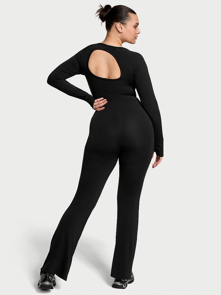 Victoria's Secret, VSX VSX Activate™ Ausgestellter Catsuit, Schwarz, onModelBack, 2 of 3