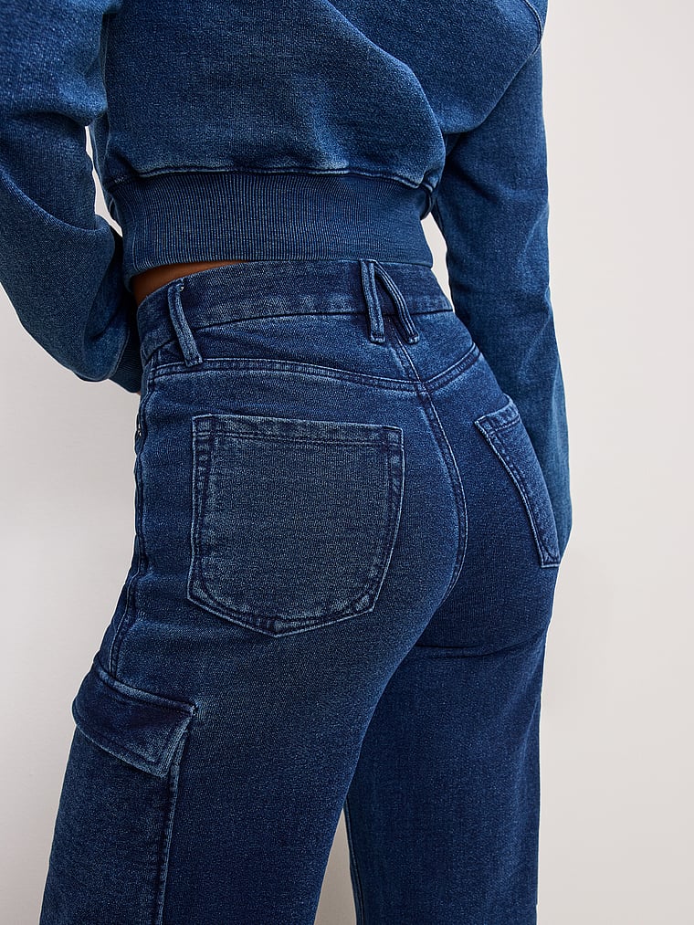 Victoria's Secret, Good American Jeanius Good Skate Cargohose, onModelBack, 2 of 3