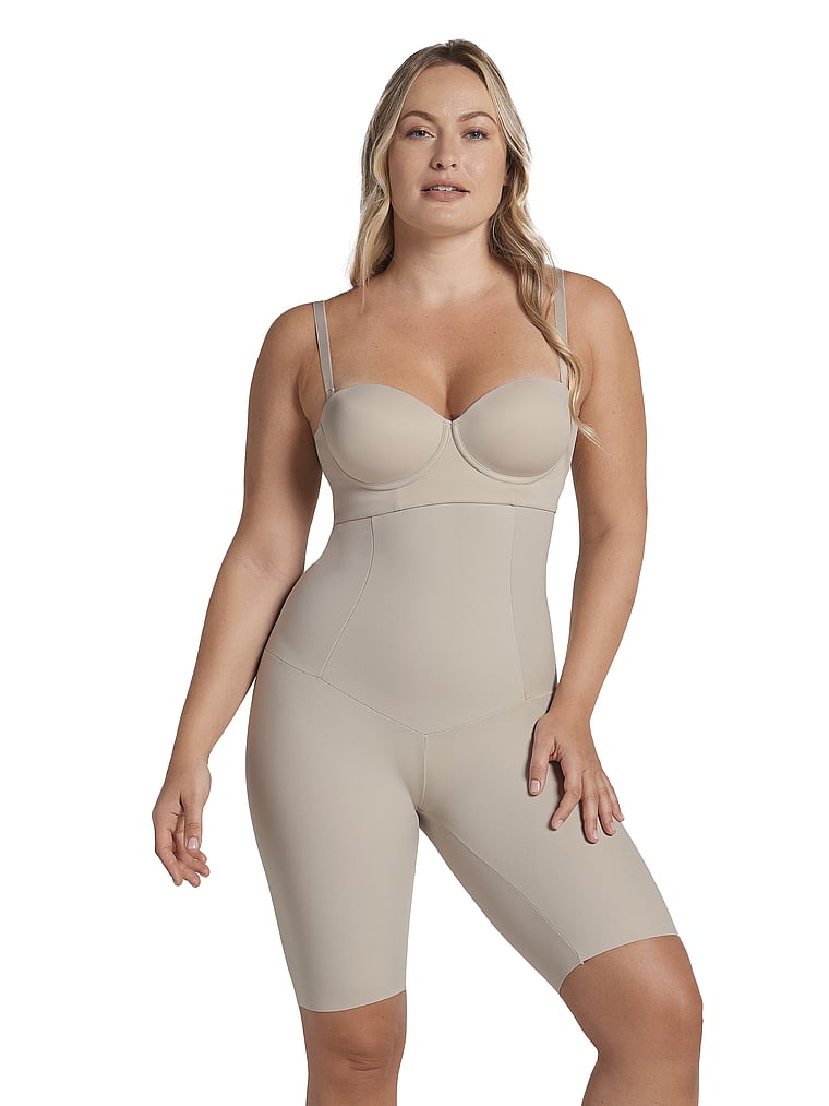 Victoria's Secret, Leonisa Shapewear Figurformende Shorts mit extrahohem Bund und leichter Kompression, Beige, onModelFront, 2 of 8