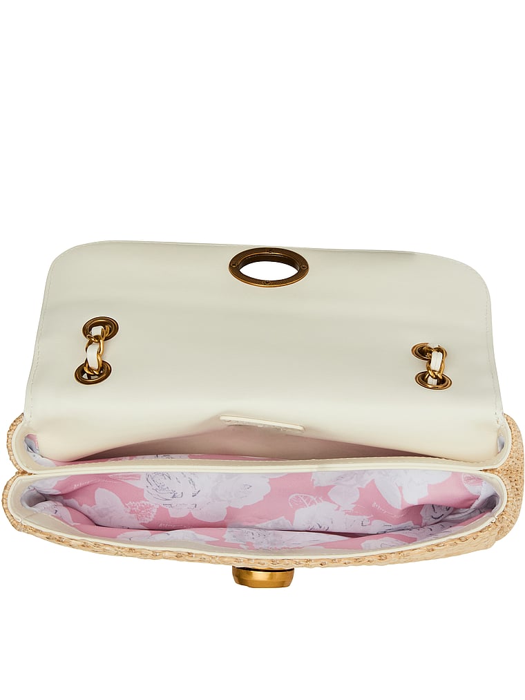 Betsey Johnson Icon Brieftasche mit Klappe, offModelFront, 3 of 4