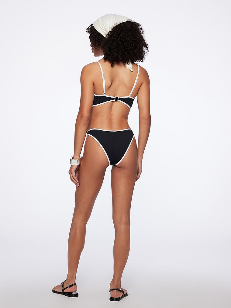 Victoria's Secret, Tropic of C Ursula Formende Bikinihose, onModelFront, 1 of 5