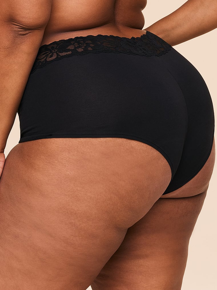 Victoria's Secret, Adore Me Leondre Shorty-Höschen, onModelFront, 1 of 3
