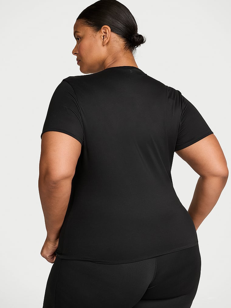 Victoria's Secret, Victoria's Secret Bodywear by Victoria T-Shirt mit FeatherSoft™-Innovation, Schwarz, onModelBack, 2 of 4