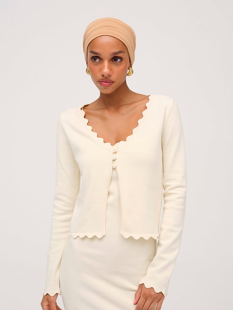 Victoria's Secret, For Love & Lemons Sisi Strickjacke mit Muschelsaum, Weiß/Elfenbein, onModelFront, 1 of 3