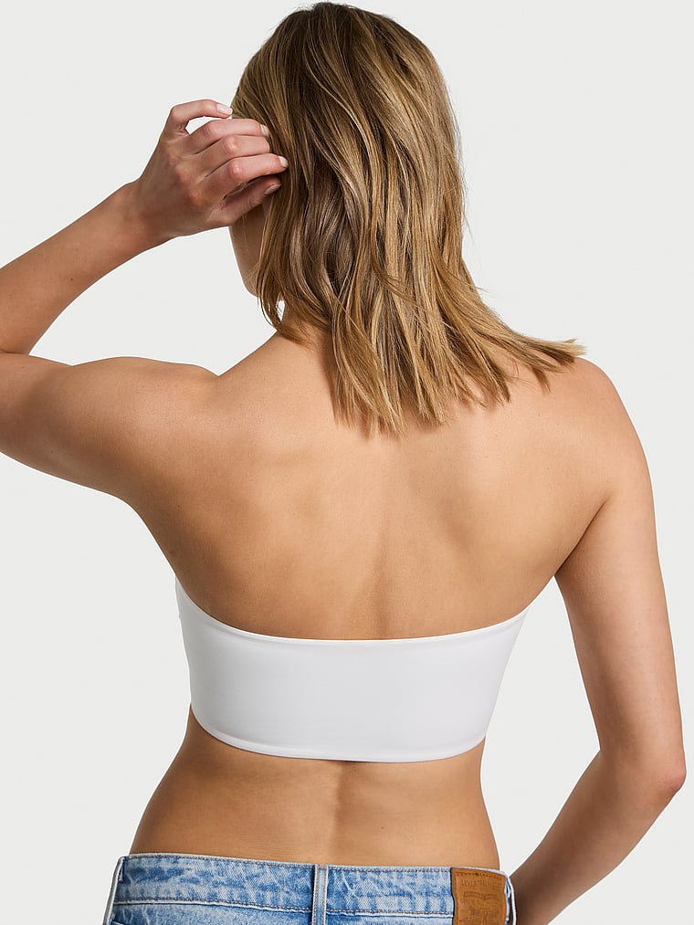 Victoria's Secret, Victoria's Secret Bodywear by Victoria Trägerloser Bralette mit FeatherSoft™-Innovation, Kokosweiß, onModelBack, 2 of 3 Aga ist 5'10" oder 178cm und trägt S