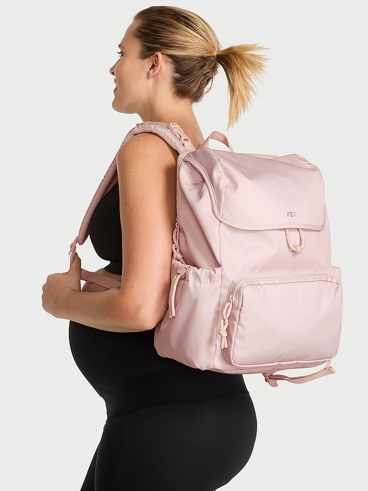Victoria's Secret, Victoria's Secret VSX Wickelrucksack, onModelSide, 3 of 5