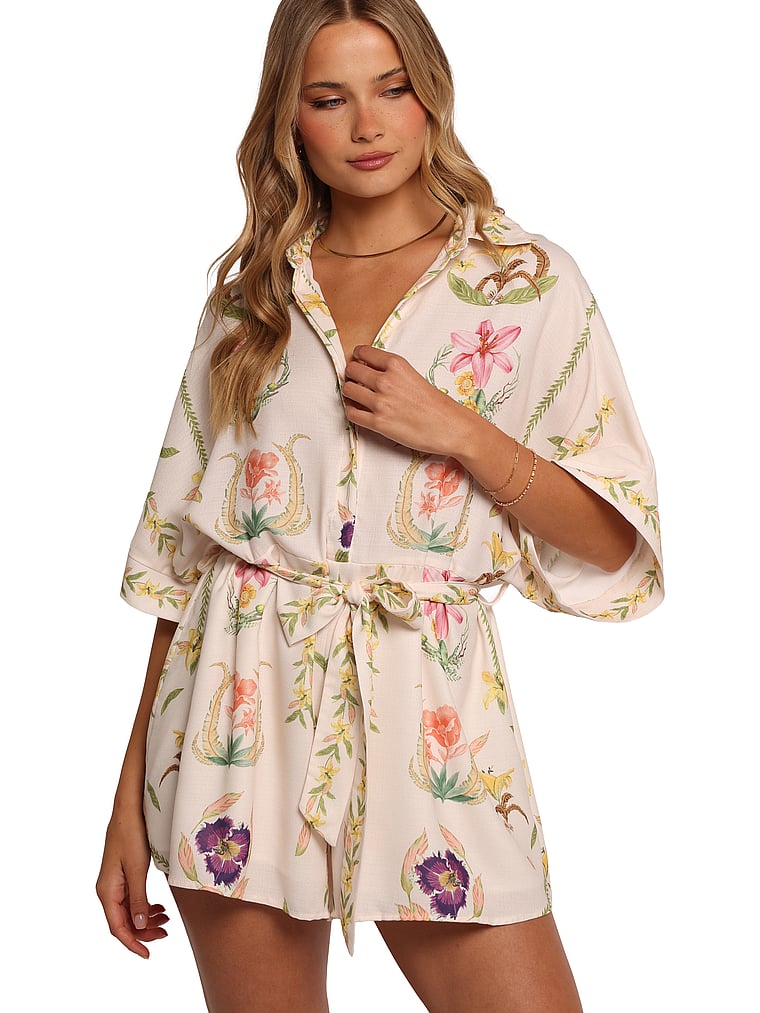 Victoria's Secret, Petal & Pup Loisa Kurzer Overall, Creme, onModelFront, 1 of 4