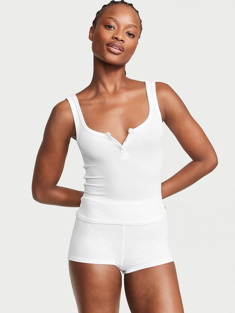 Victoria's Secret, Victoria's Secret Henley-Tanktop und Shorts aus geripptem Modal im Set, onModelFront, 1 of 3