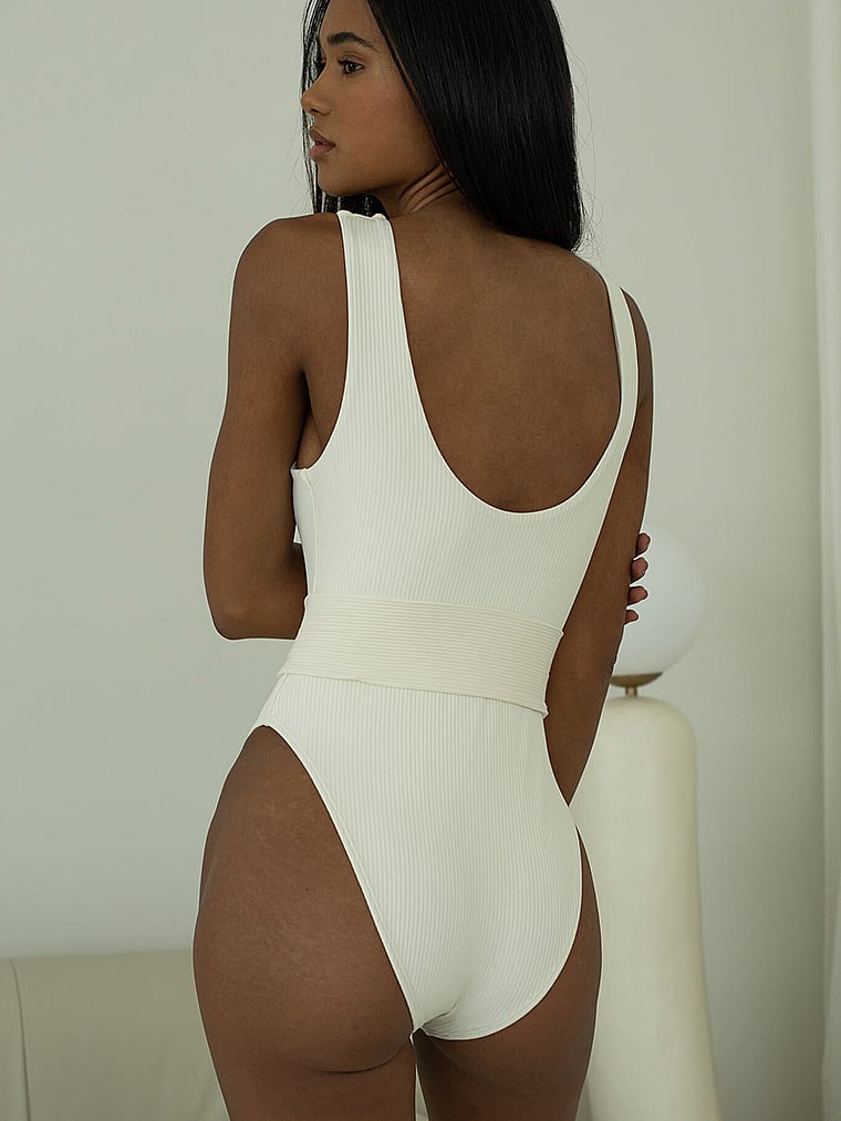 Victoria's Secret, Montce Kim Einteiliger Badeanzug, Creme gerippt, onModelBack, 2 of 3
