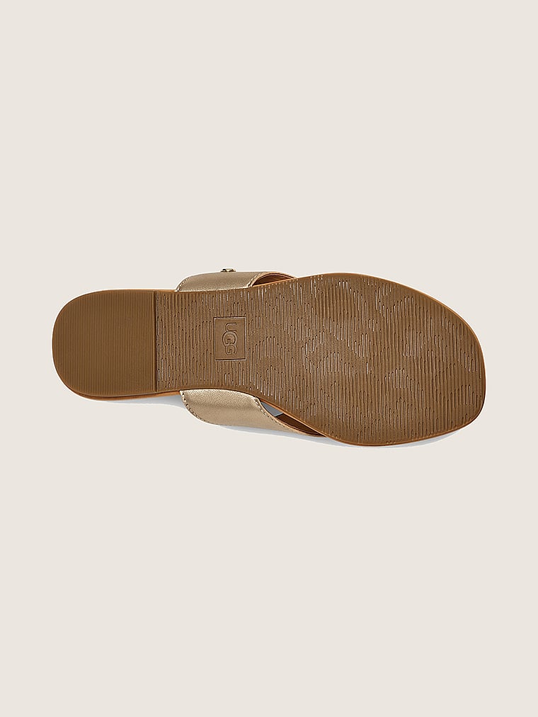 UGG® Carey Flip-Flops in Metallic-Design, detail, 3 of 3