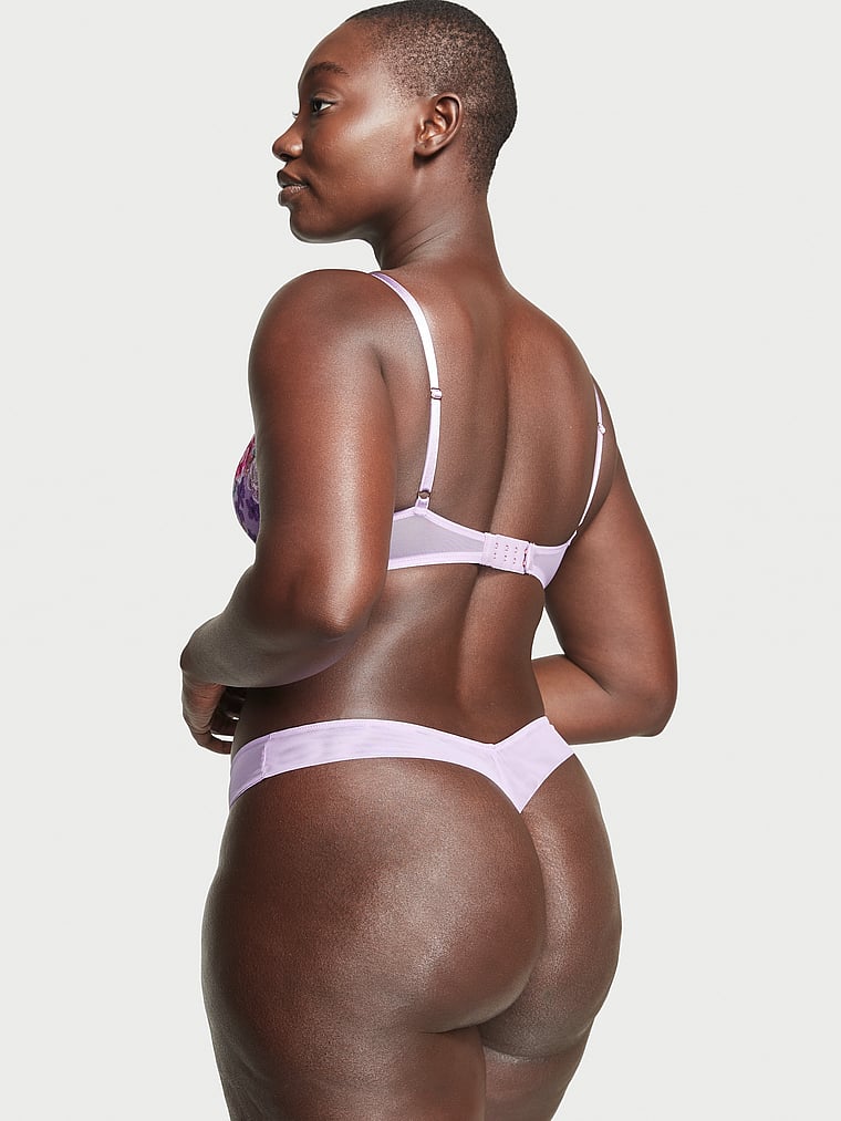 Victoria's Secret, Dream Angels String mit Blumenstickerei, onModelBack, 2 of 4