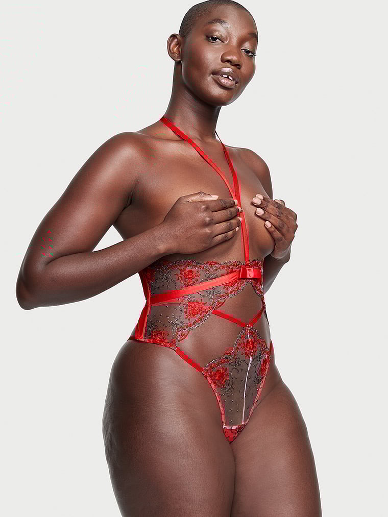 Victoria's Secret, Very Sexy Rose & Bows Körbchenloser Body, onModelFront, 1 of 4