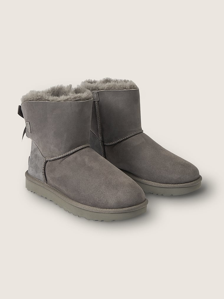 UGG® Mini Bailey Bow II Stiefel, onModelSide, 1 of 4