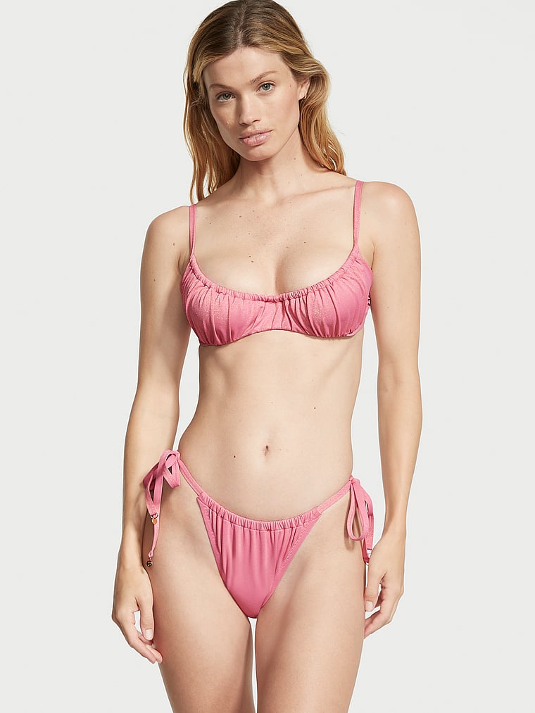 Victoria's Secret, Victoria's Secret Swim Wicked Bikinioberteil mit Raffung, onModelFront, 1 of 4