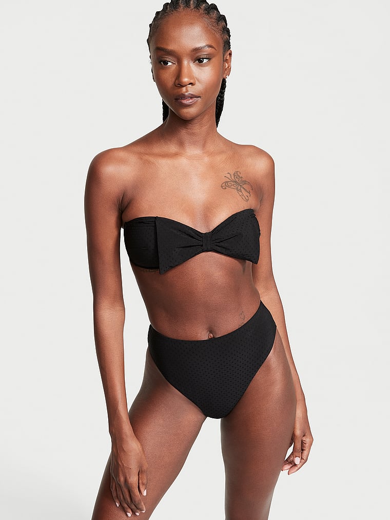 Victoria's Secret, Victoria's Secret Swim Bandeau-Bikinioberteil mit Zierschleife, onModelFront, 1 of 3