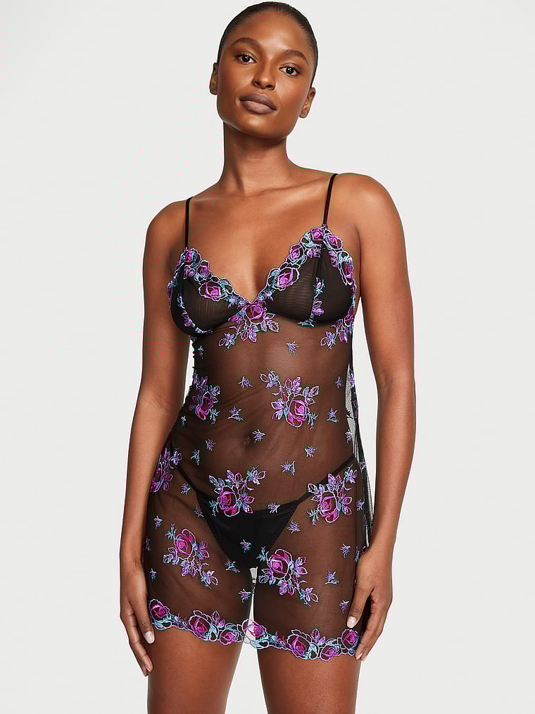 Victoria's Secret, Victoria's Secret Negligé aus transparentem Netzstoff mit Blumenstickerei, onModelFront, 1 of 4