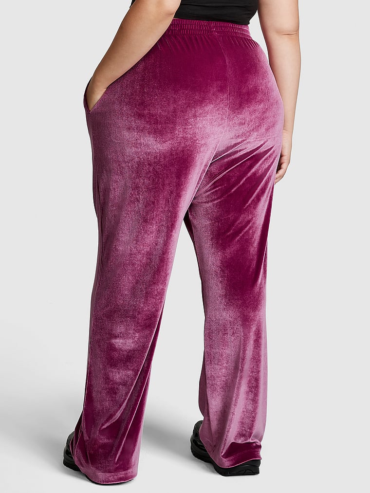PINK Velour Shine Logo Wide-Leg Pants, Vivid Magenta, onModelBack, 5 of 5 Diana is 5'8" or 173cm and wears Extra Extra Large