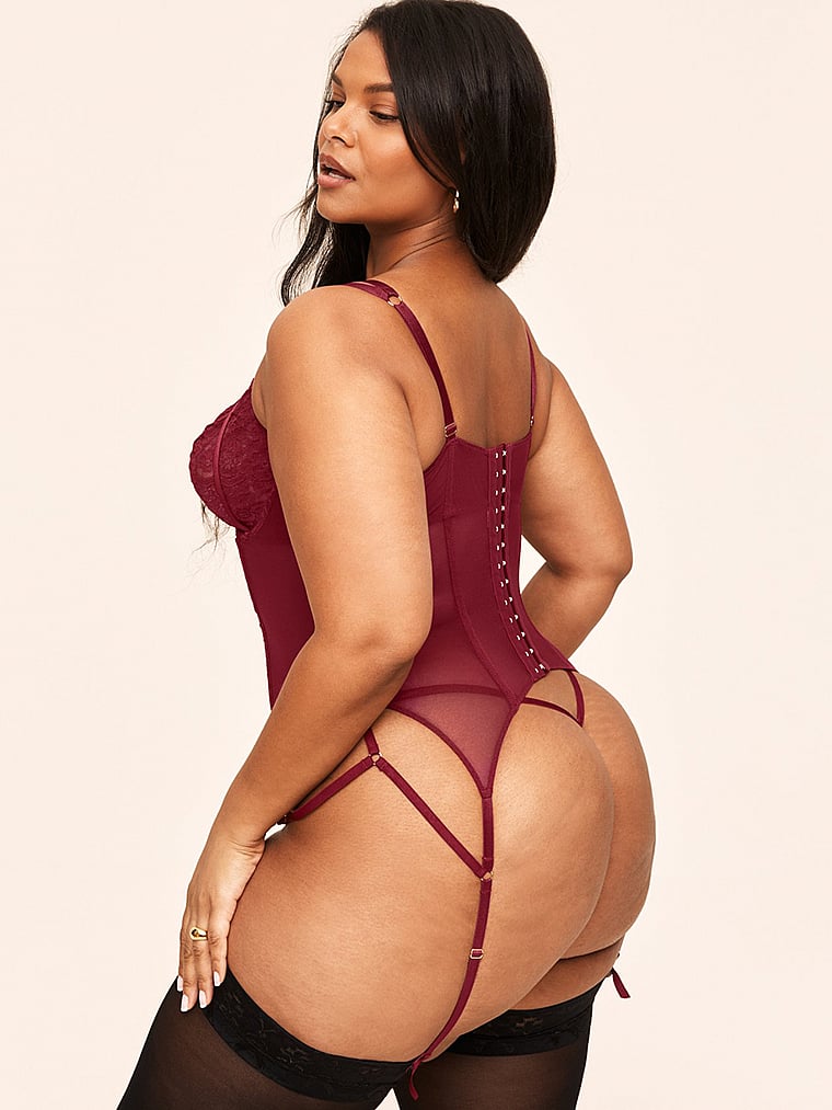 Victoria's Secret, Adore Me Veronique Mieder und Höschen im Set, onModelBack, 2 of 6