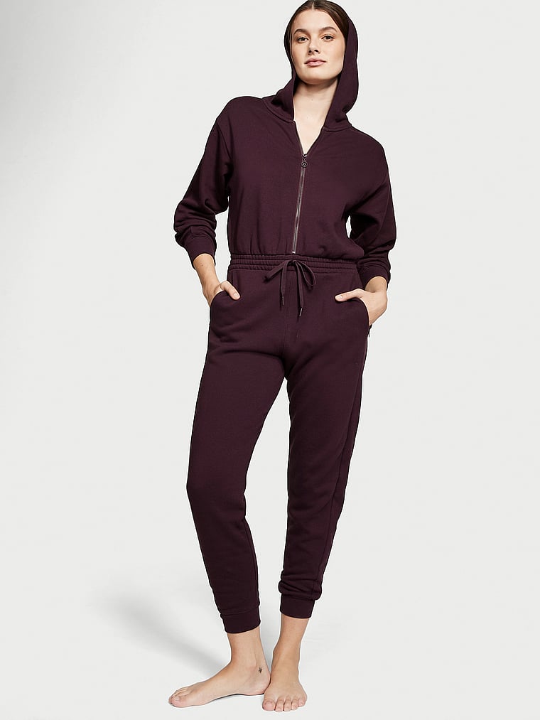 Victoria's Secret, Victoria's Secret Overall aus Baumwollfleece, onModelFront, 1 of 3